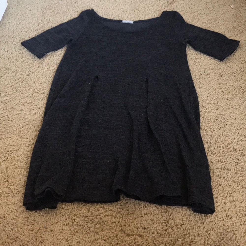Dark grey tee-shirt dress